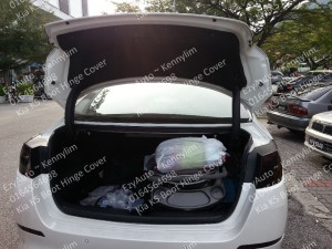 Kia K5 Boot Hinge Cover_3