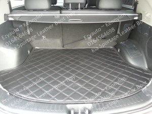 S07-Sportage leather boot tray 1