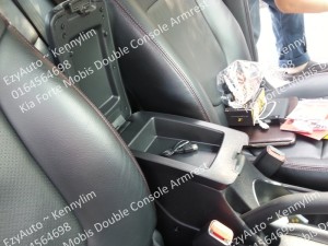 Kia Forte Mobis Double Console Armrest_5