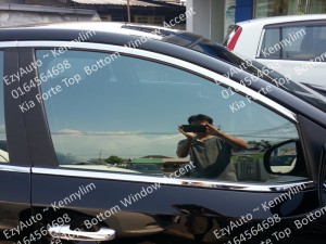 Kia Forte Top  + Bottom Window Accent_5