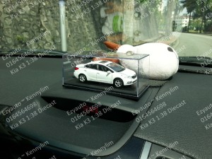 Kia K3 1.38 diecast_1