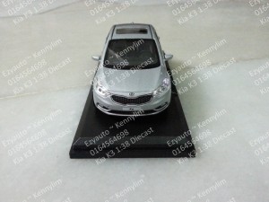 Kia K3 1.38 diecast_15