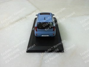 Kia Picanto 1.38 diecast_12