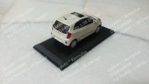 Kia Picanto 1.38 diecast_20