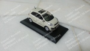 Kia Picanto 1.38 diecast_21