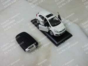 Kia Rio 1.38 diecast_3