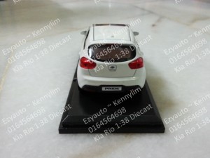 Kia Rio 1.38 diecast_6