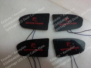 S09-Sportage LED Door Catch Plate 32