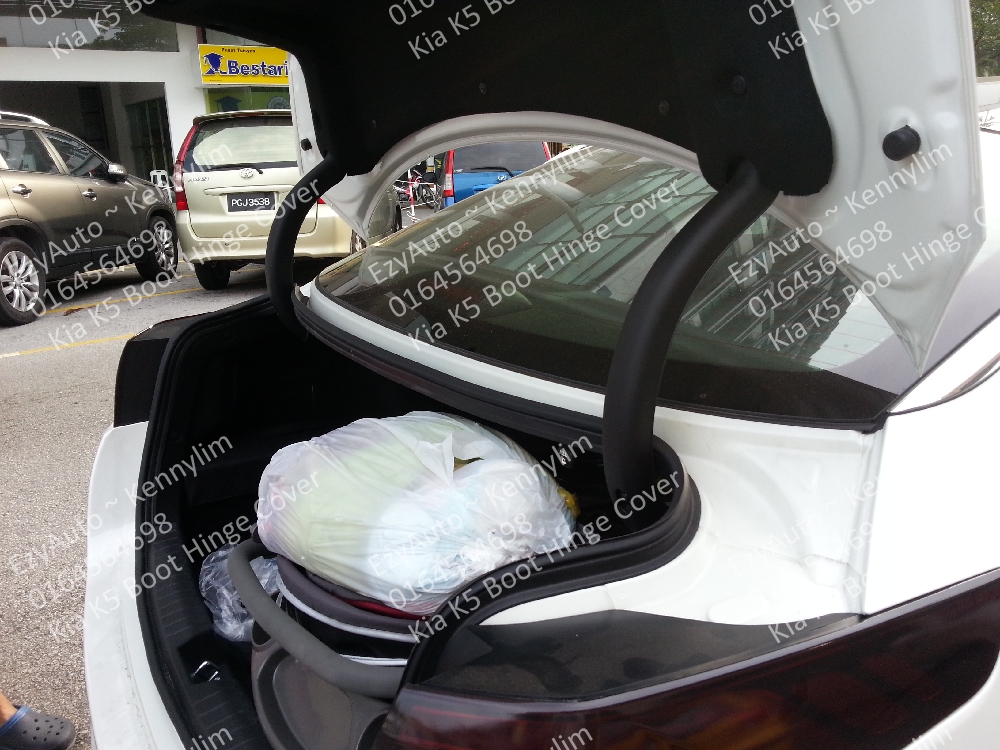 Kia K5 Boot Hinge Cover_6