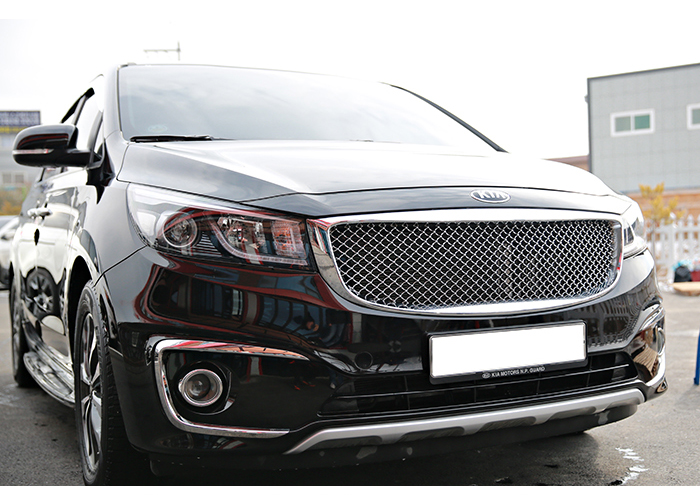 Kia Carnival Bentley Style Chrome Front Grill